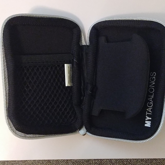 NWT Ear Bud and Charger Case - Picture 11 of 11